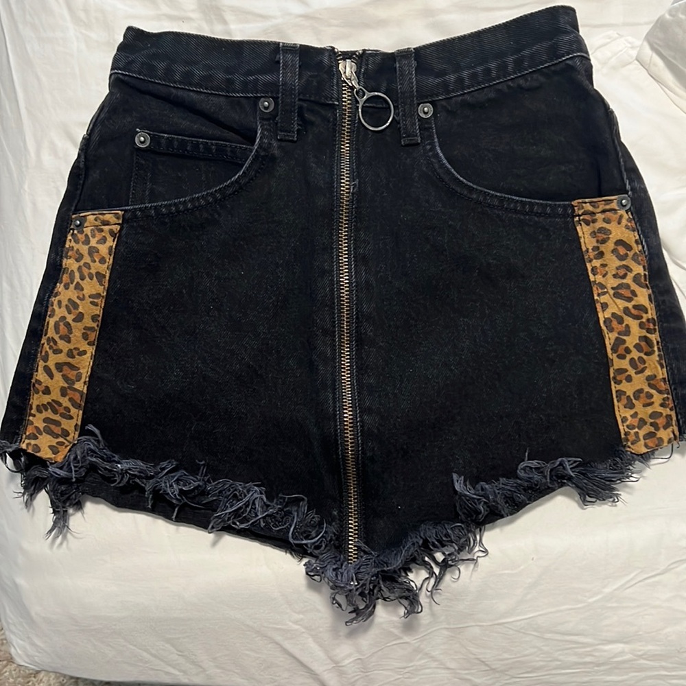 LF black skirt with cheetah print